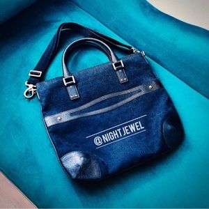 GUCCI XL Monogram canvas tote travel crossbody bag